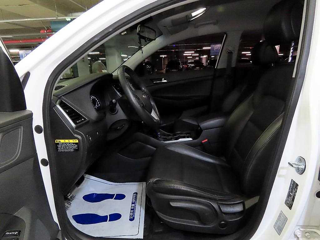 HYUNDAI Tucson - Vista 6