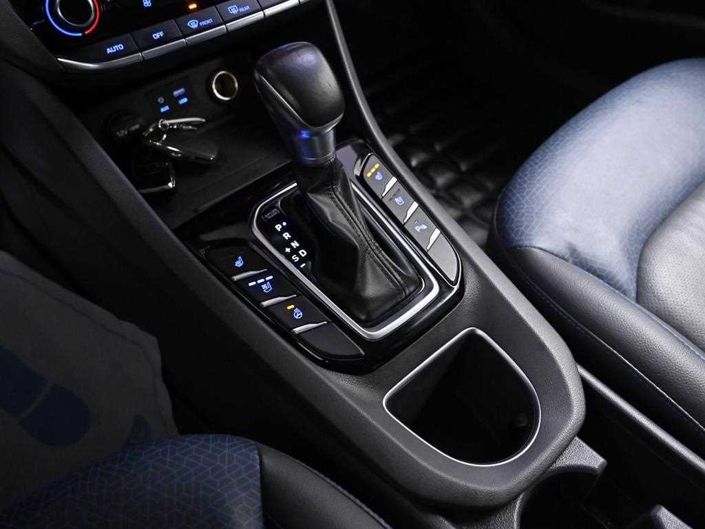 HYUNDAI Ioniq - Vista 9