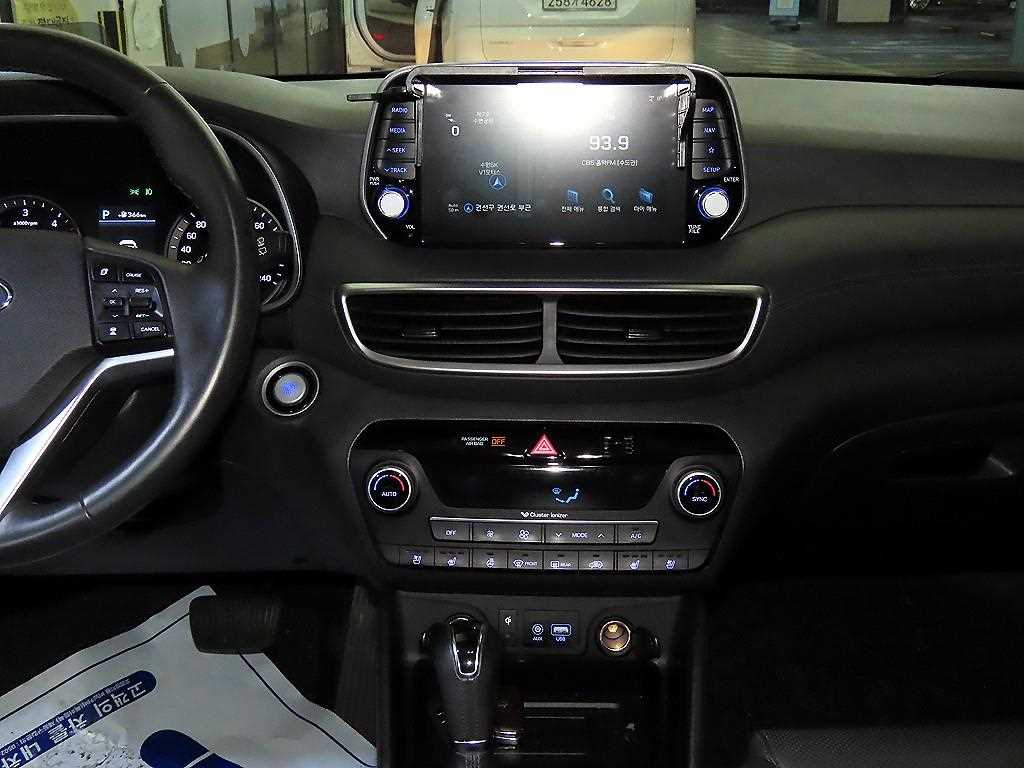 HYUNDAI Tucson - Vista 11