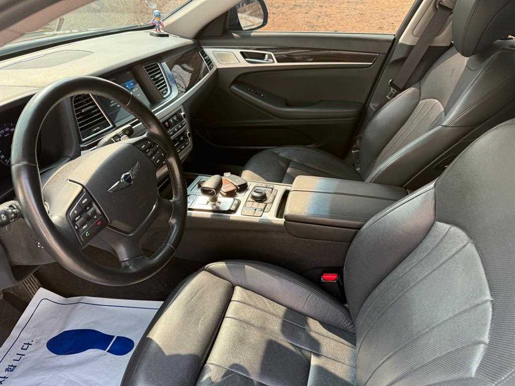 Genesis G80 - Vista 7