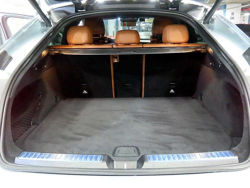 Mercedes Benz GLC Class 2023 Gris - Importación desde Corea - HF Imports Iquique - Foto 16