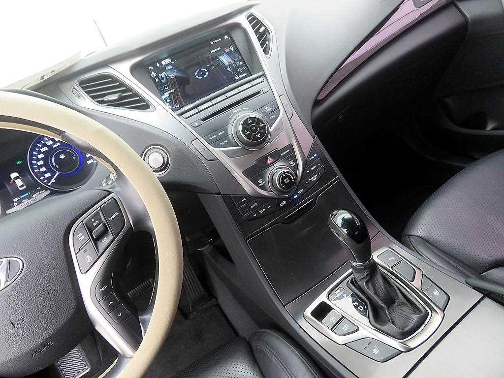 HYUNDAI Grandeur - Vista 11