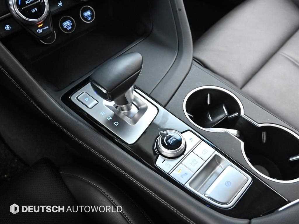 Genesis G70 - Vista 9