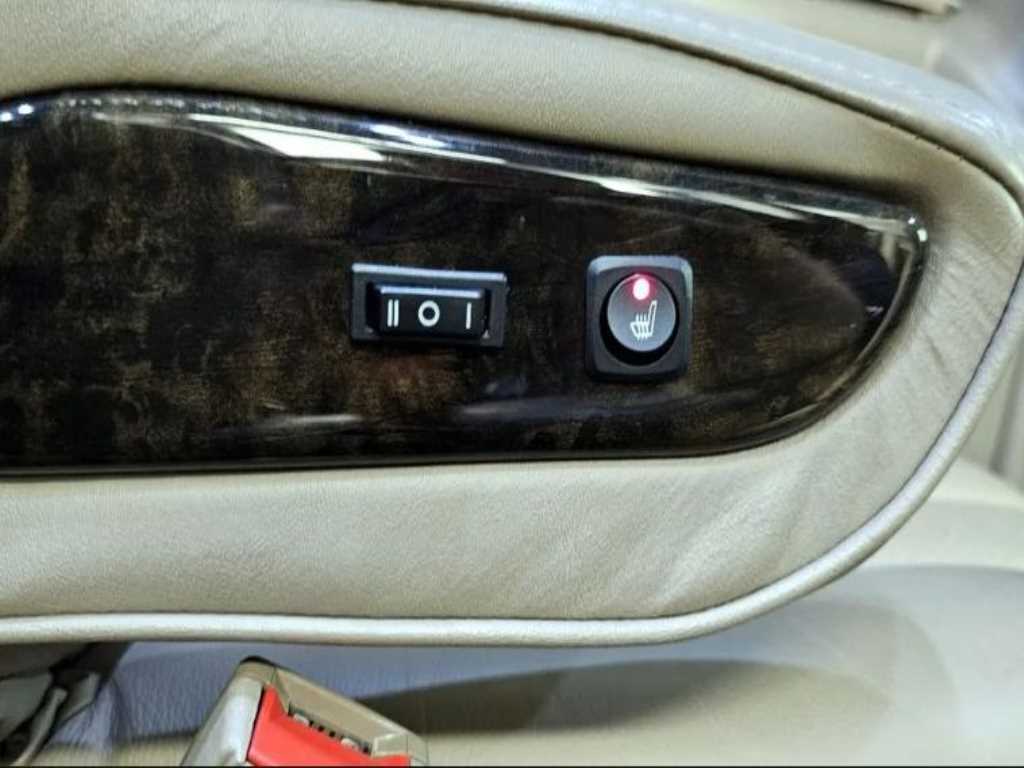 Chevrolet Express van 2014 Negro - Importación desde Corea - HF Imports Iquique - Foto 17