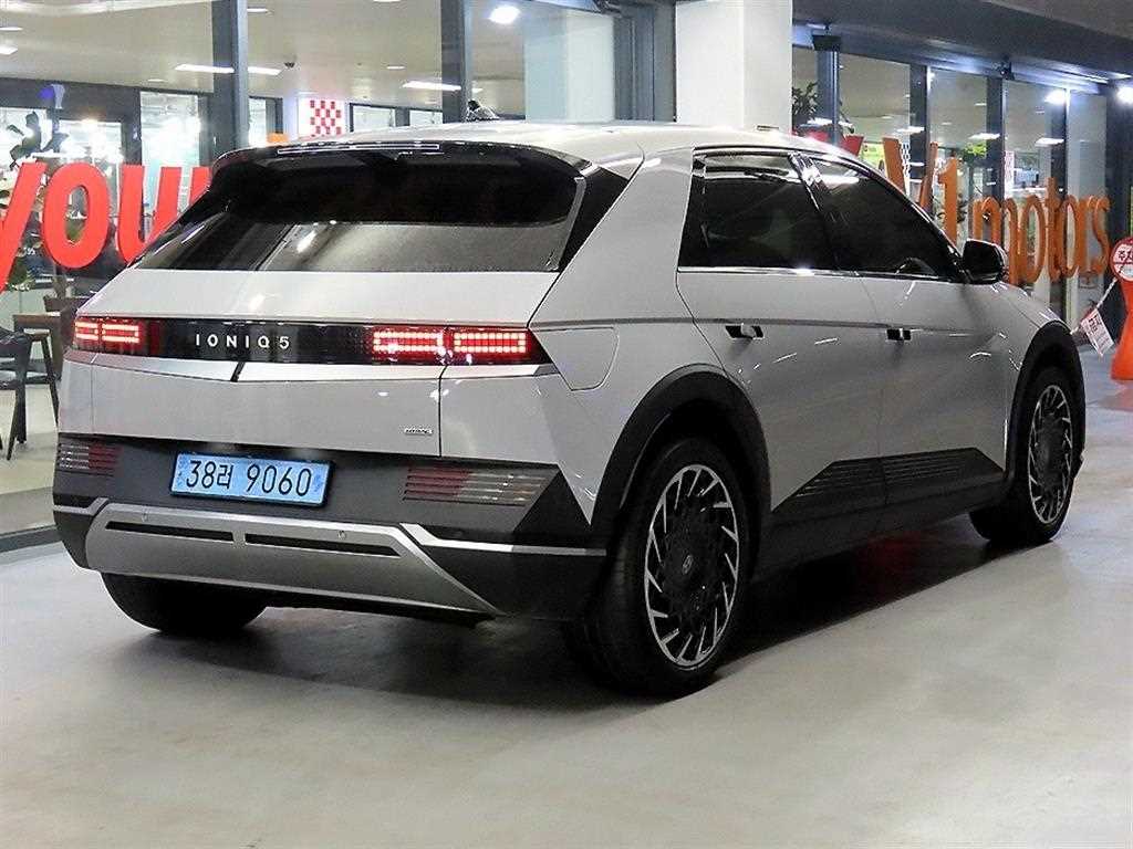 HYUNDAI Ioniq 5 - Vista 4