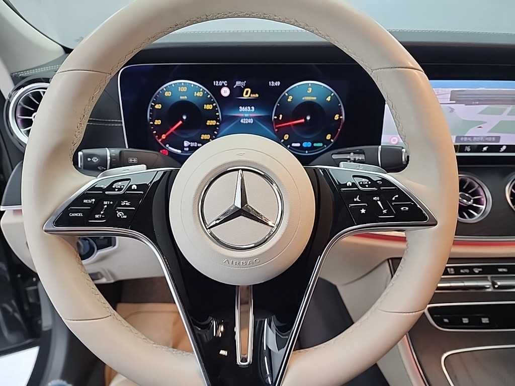 Mercedes Benz CLS Class - Vista 9