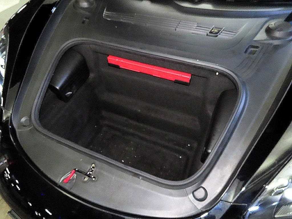 Porsche 718 2018 Negro - Importación desde Corea - HF Imports Iquique - Foto 18