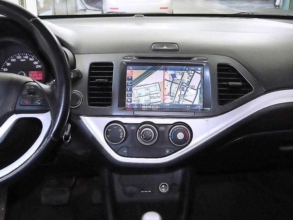 KIA Morning - Vista 11