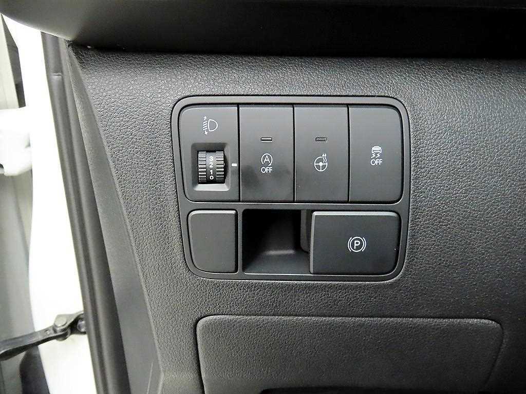 HYUNDAI Staria - Vista 12