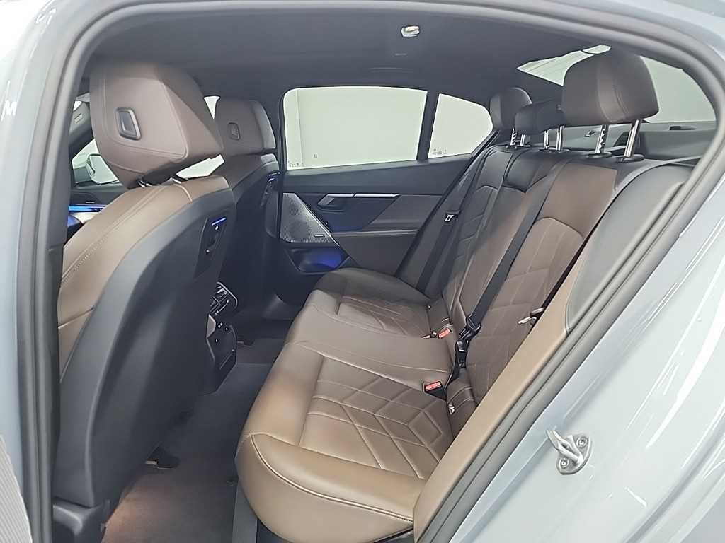 BMW 5 Series - Vista 12