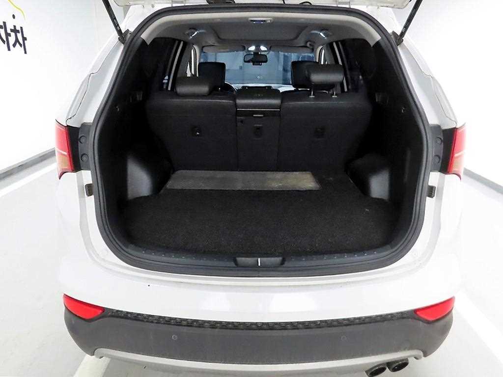 HYUNDAI Santa Fe - Vista 5