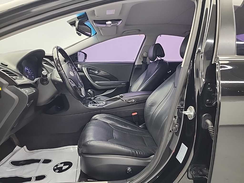 HYUNDAI Grandeur - Vista 11