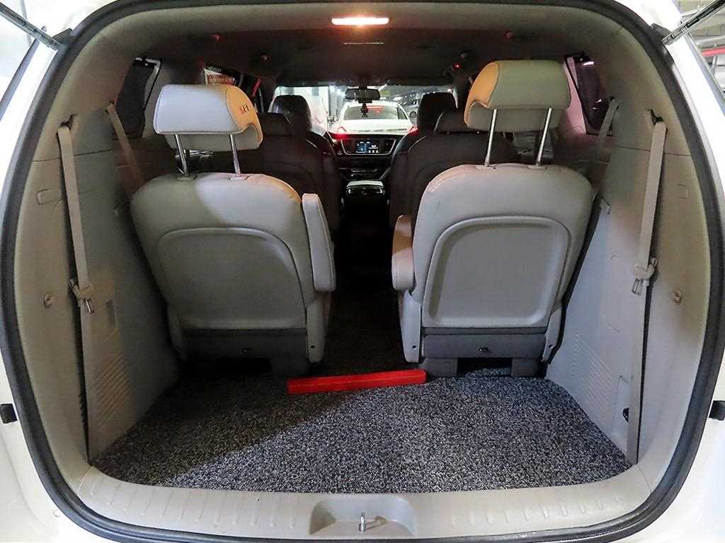 KIA Carnival 2017 Blanco - Importación desde Corea - HF Imports Iquique - Foto 17