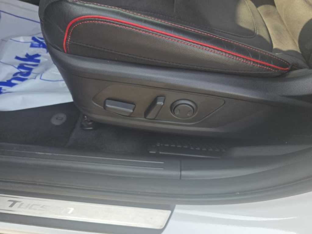 HYUNDAI Tucson - Vista 12