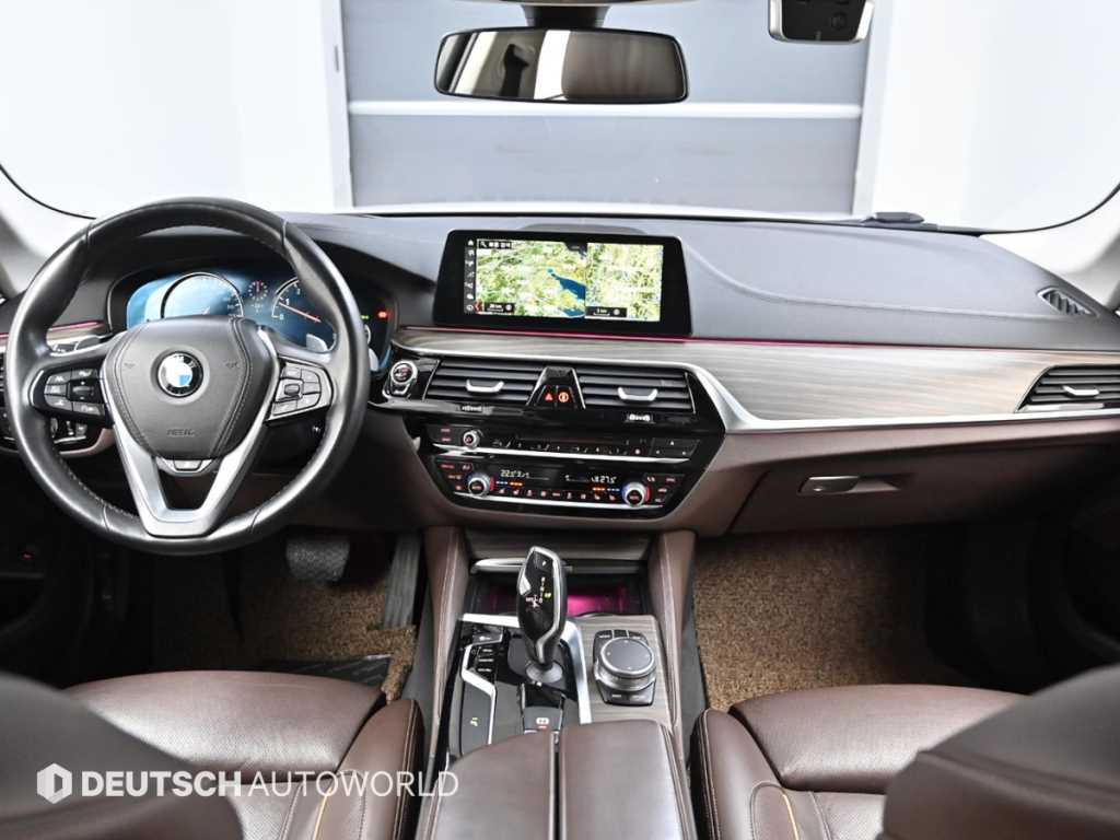 BMW 5 Series - Vista 7