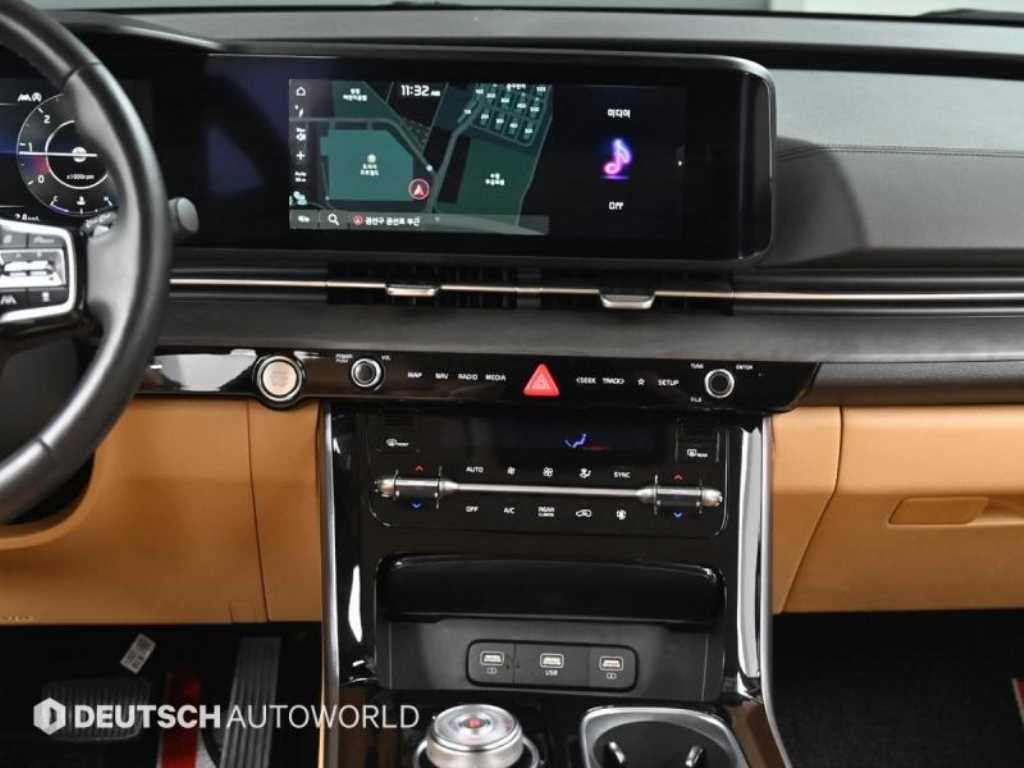 KIA Carnival - Vista 9