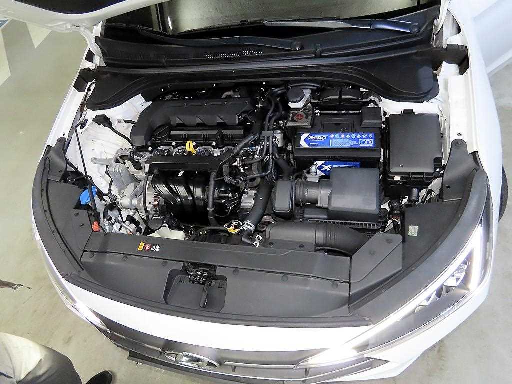 HYUNDAI Avante 2019 Blanco - Importación desde Corea - HF Imports Iquique - Foto 19