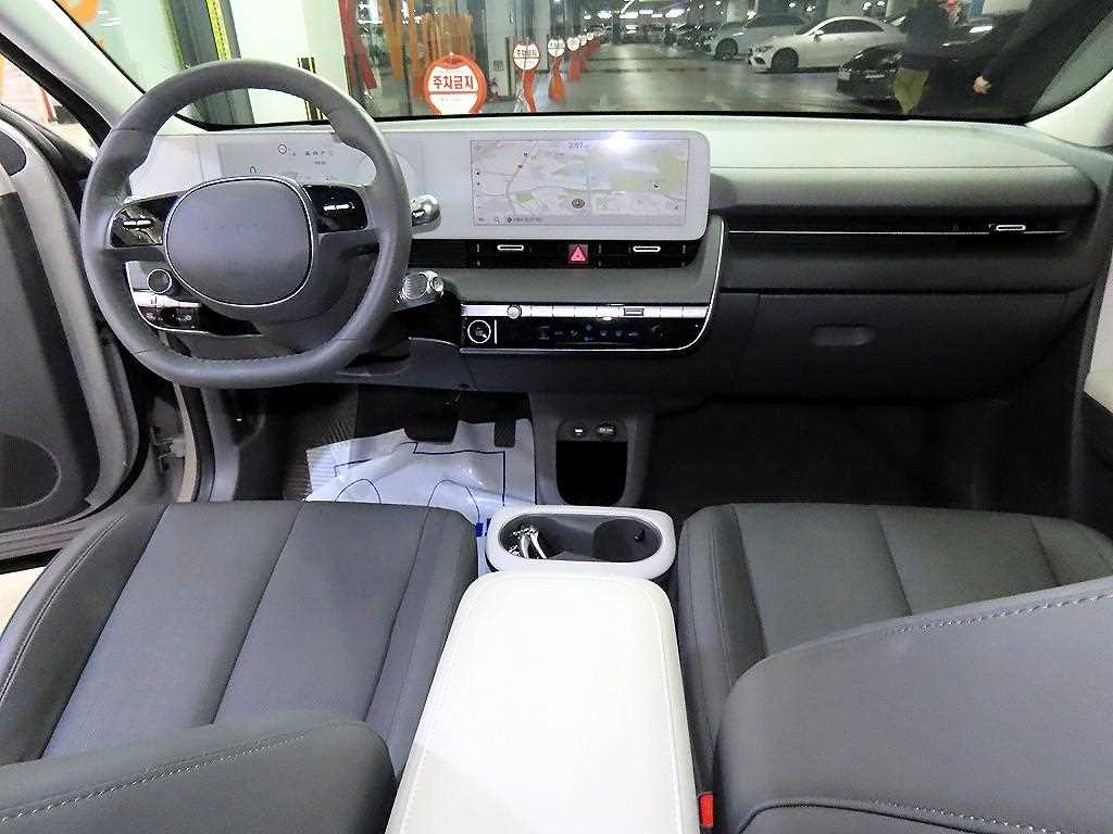 HYUNDAI Ioniq 5 - Vista 10