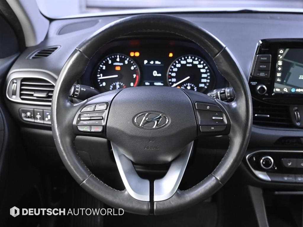 HYUNDAI i30 - Vista 12