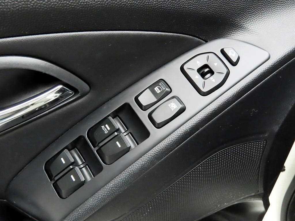 HYUNDAI Tucson - Vista 11