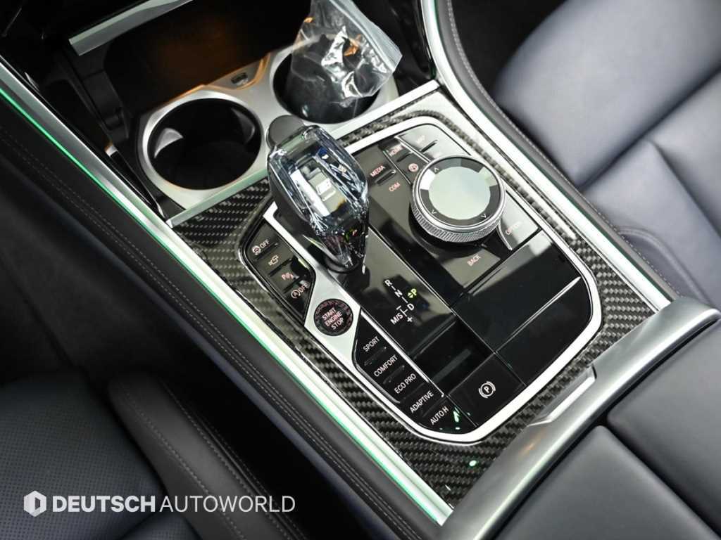 BMW 8 Series - Vista 9