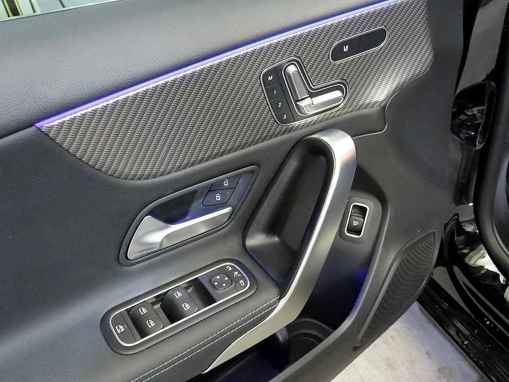 Mercedes Benz A Class 2024 Negro - Importación desde Corea - HF Imports Iquique - Foto 13