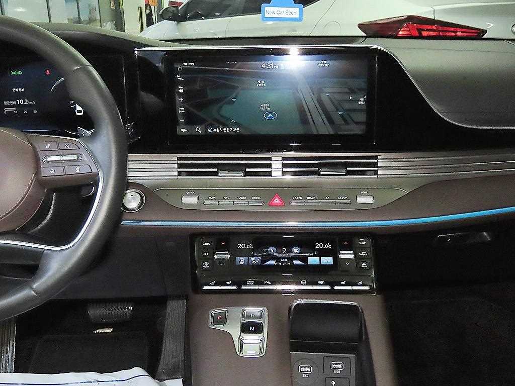 HYUNDAI Grandeur - Vista 11