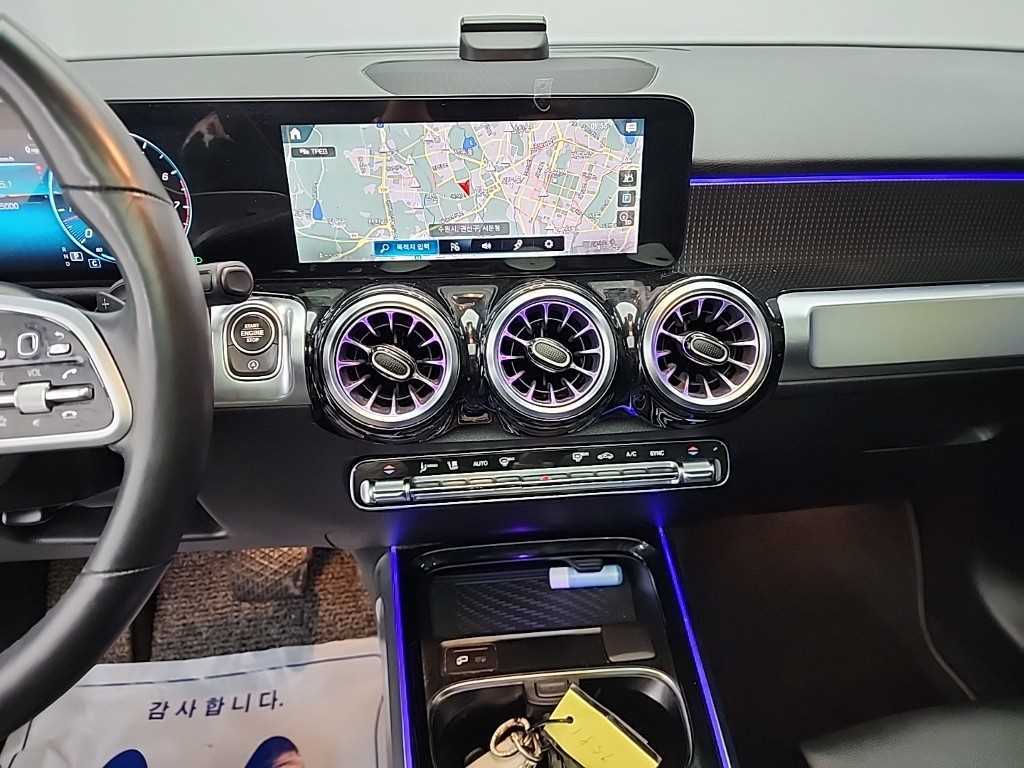 Mercedes Benz GLB Class - Vista 10