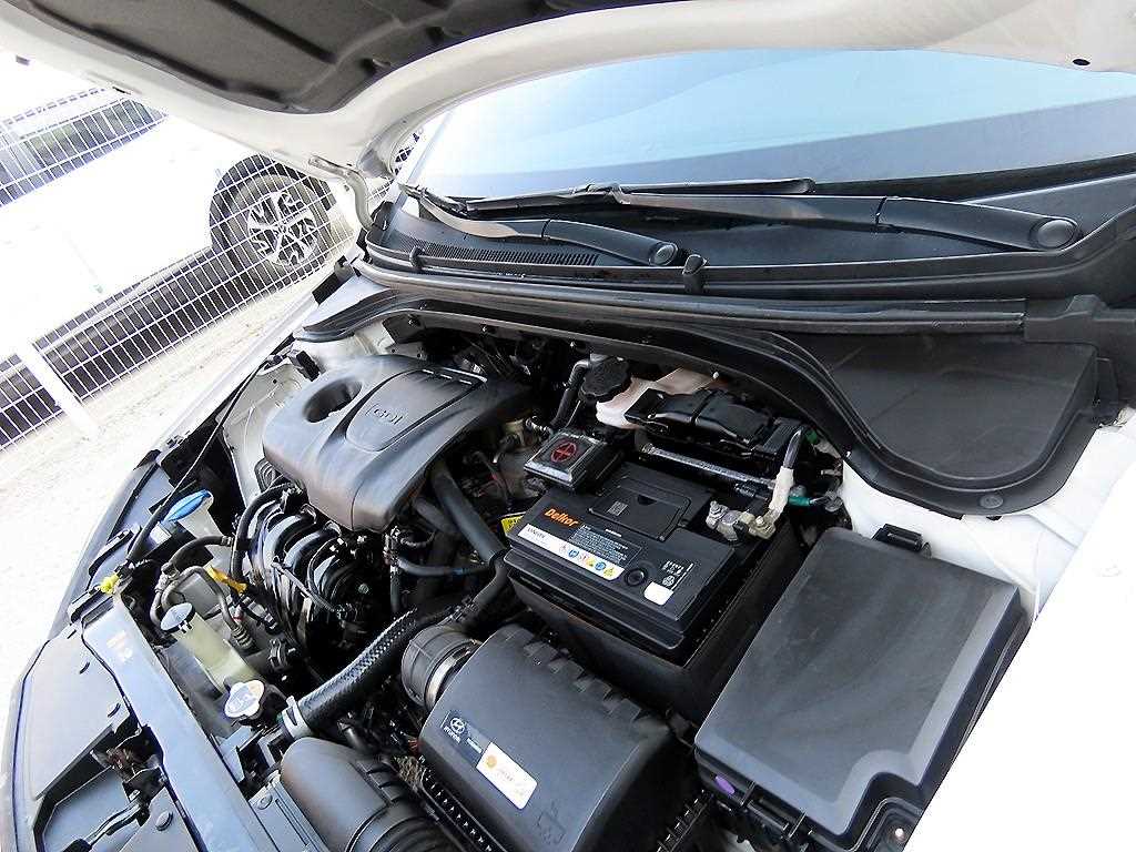 HYUNDAI Avante 2018 Blanco - Importación desde Corea - HF Imports Iquique - Foto 17