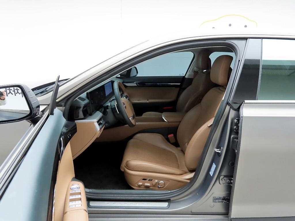 HYUNDAI Grandeur - Vista 12