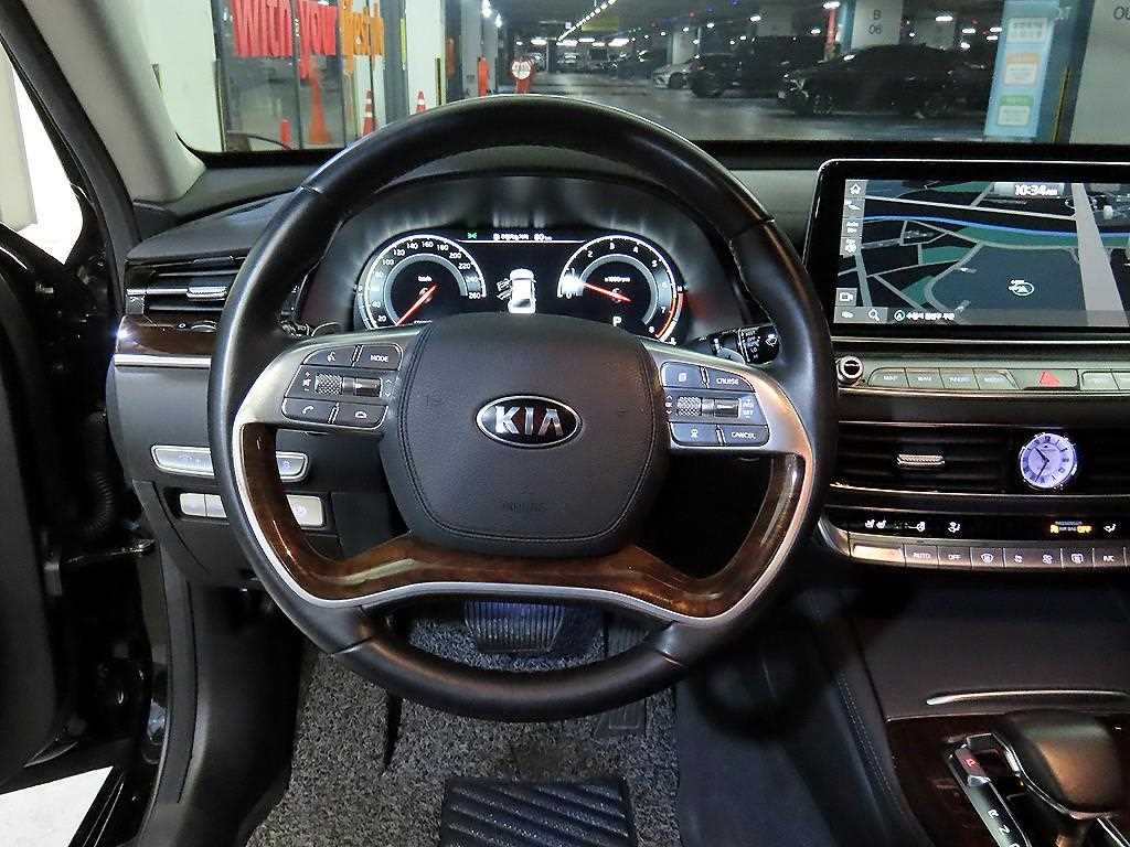 KIA K9 - Vista 8