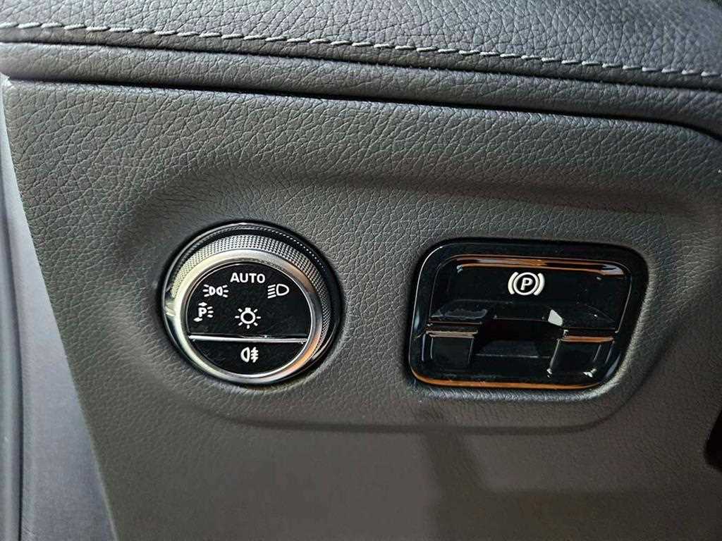 Mercedes Benz EQE 2023 Negro - Importación desde Corea - HF Imports Iquique - Foto 16