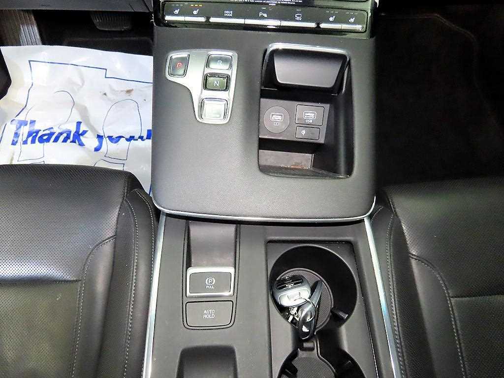 HYUNDAI Grandeur - Vista 12