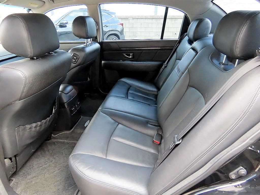 KIA Opirus - Vista 6