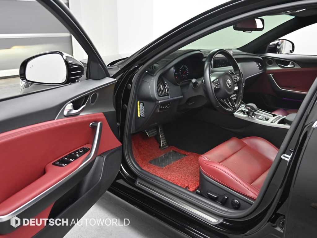 KIA Stinger - Vista 11