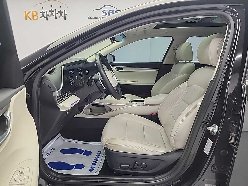 HYUNDAI Grandeur - Vista 11