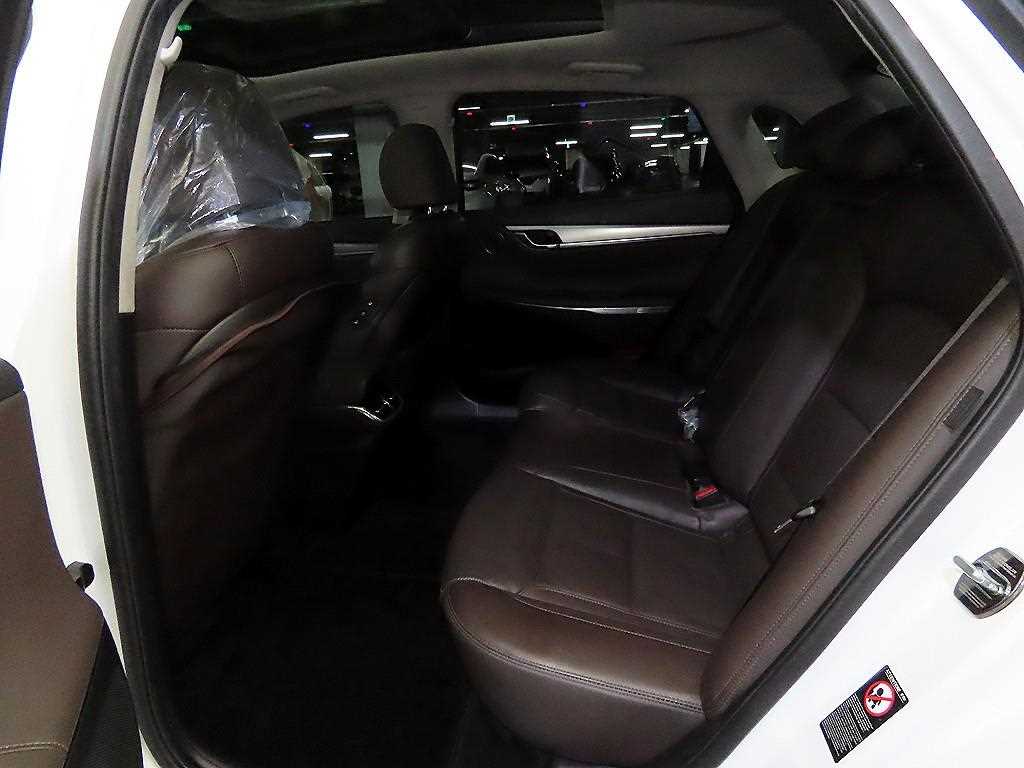 HYUNDAI Grandeur - Vista 7