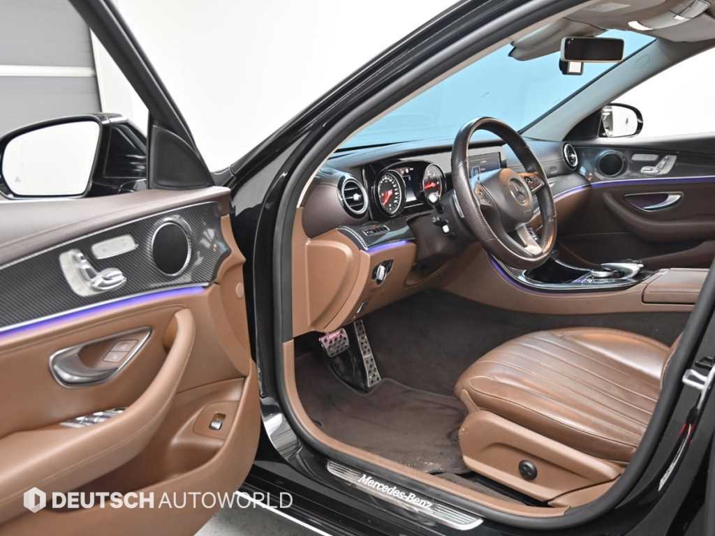 Mercedes Benz E class - Vista 11