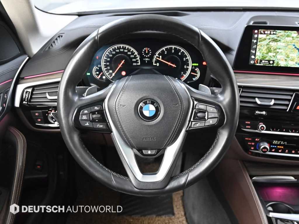BMW 5 Series 2018 Blanco - Importación desde Corea - HF Imports Iquique - Foto 13
