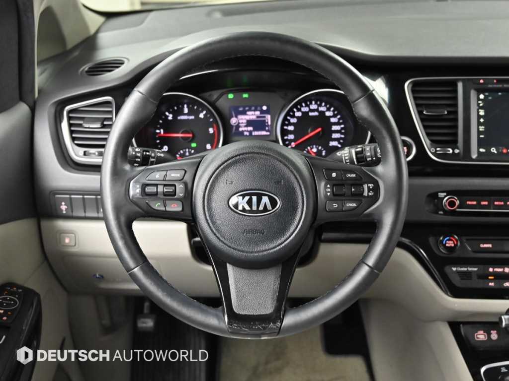 KIA Carnival 2015 - Importación desde Corea - HF Imports Iquique - Foto 13