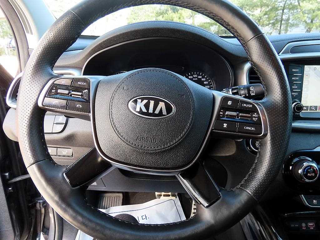 KIA Sorento - Vista 8