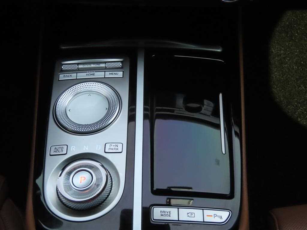 Genesis G80 - Vista 12