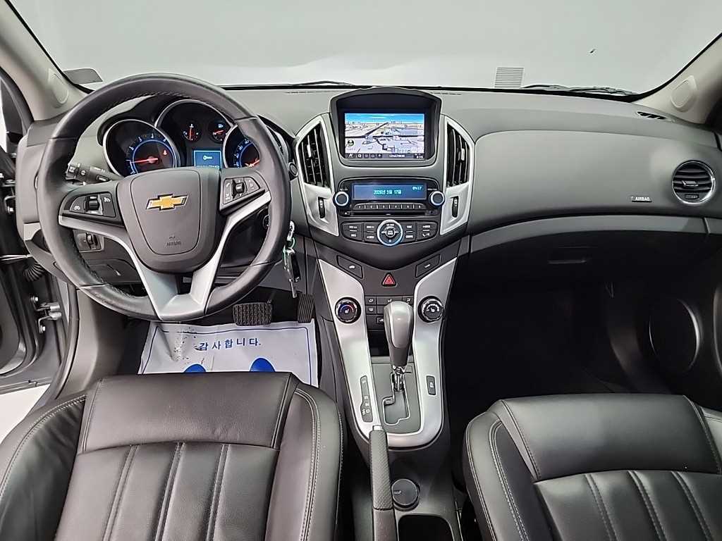 Chevrolet Cruise - Vista 7