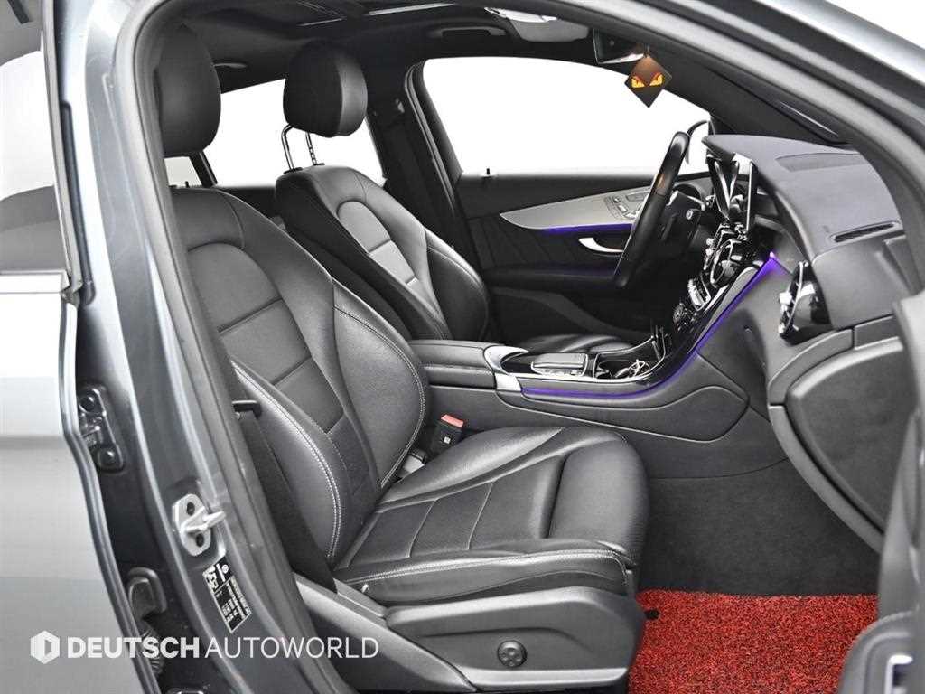 Mercedes Benz GLC Class - Vista 10