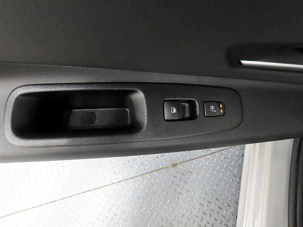 HYUNDAI Avante - Vista 12