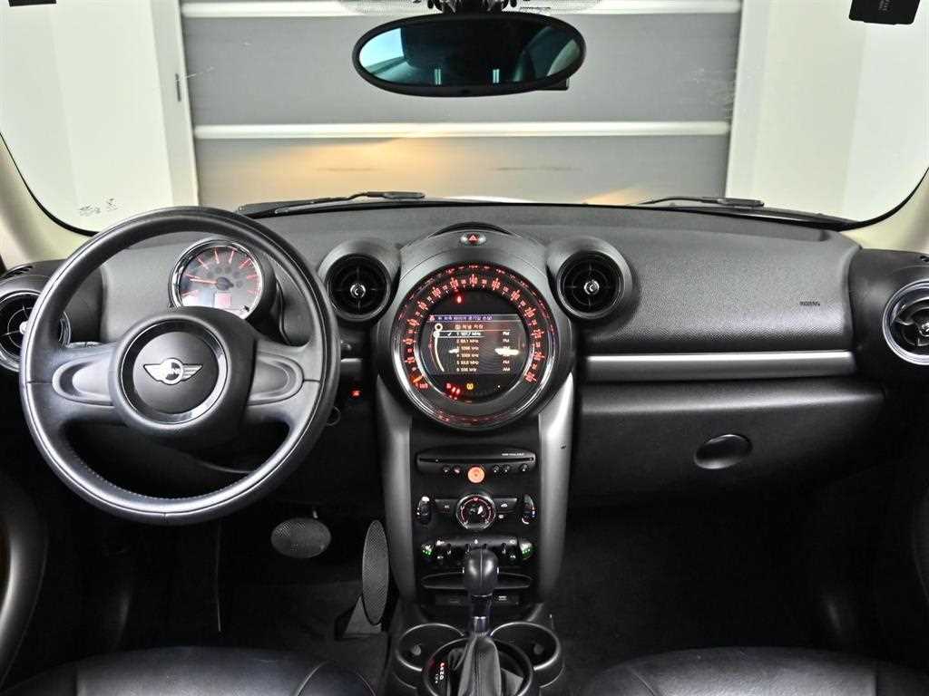 Mini Countryman - Vista 7