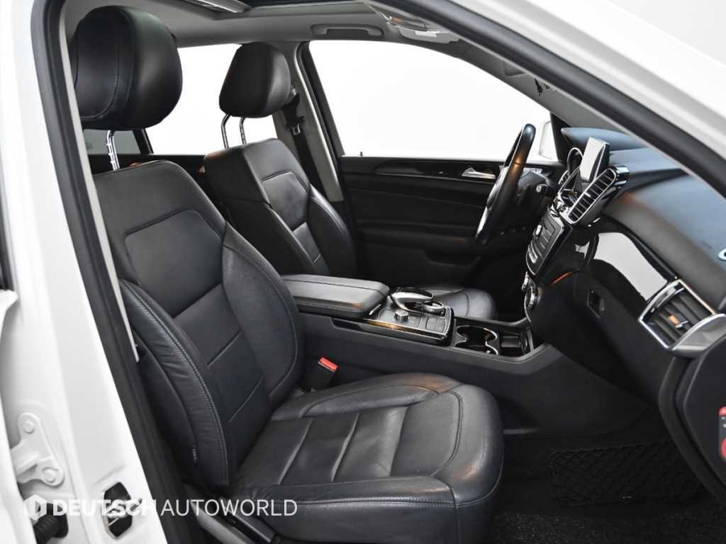 Mercedes Benz GLE Class - Vista 10