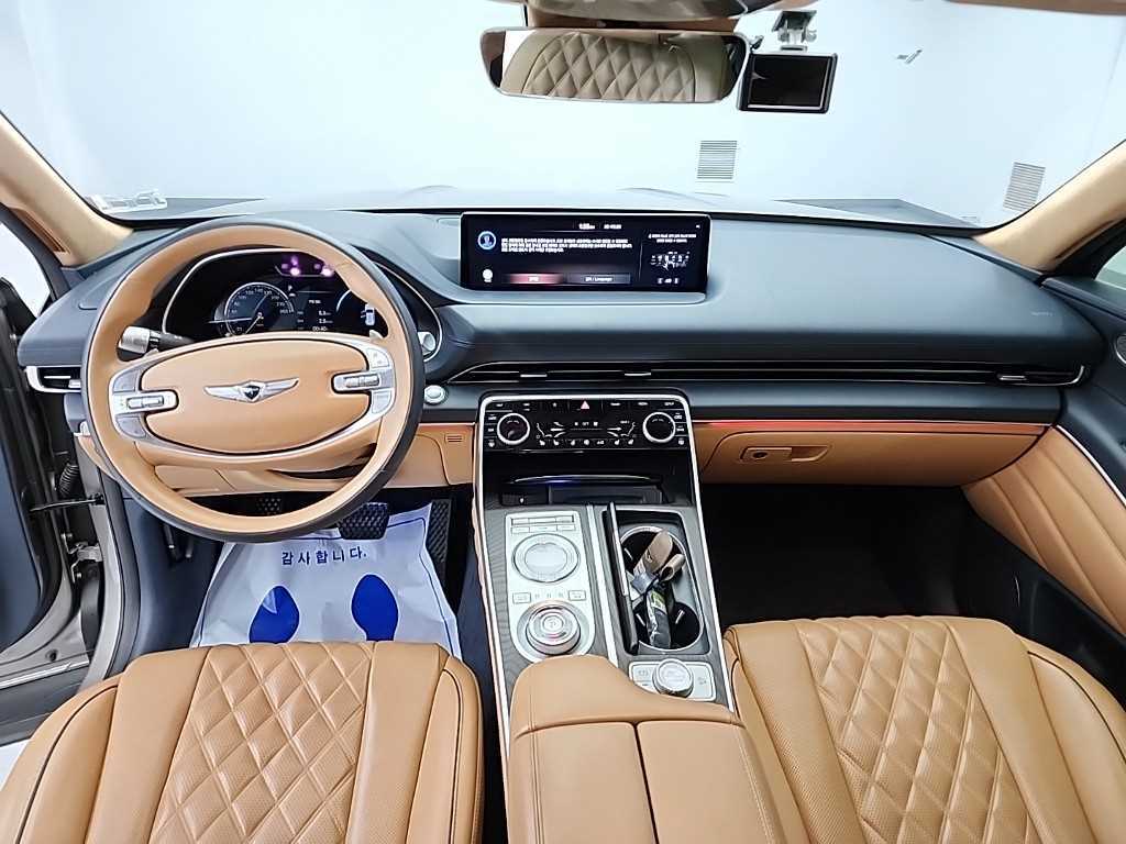 Genesis GV80 - Vista 7