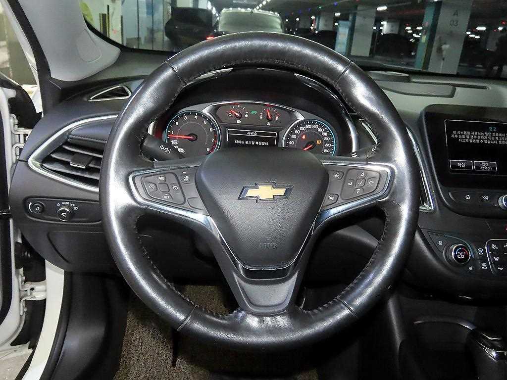 Chevrolet Malibu - Vista 8