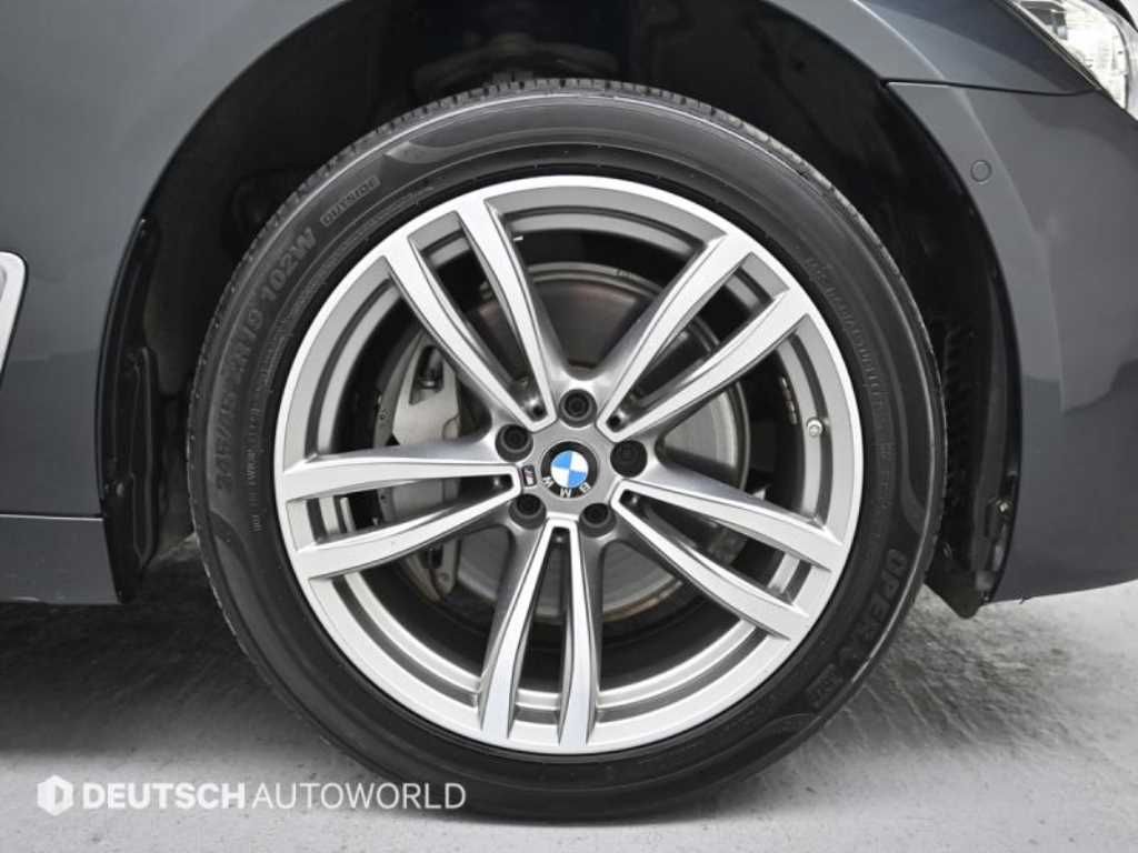 BMW 7 Series - Vista 6